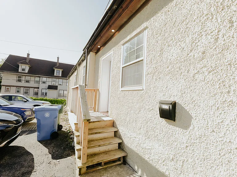 114 Field St #3 — Photo 24