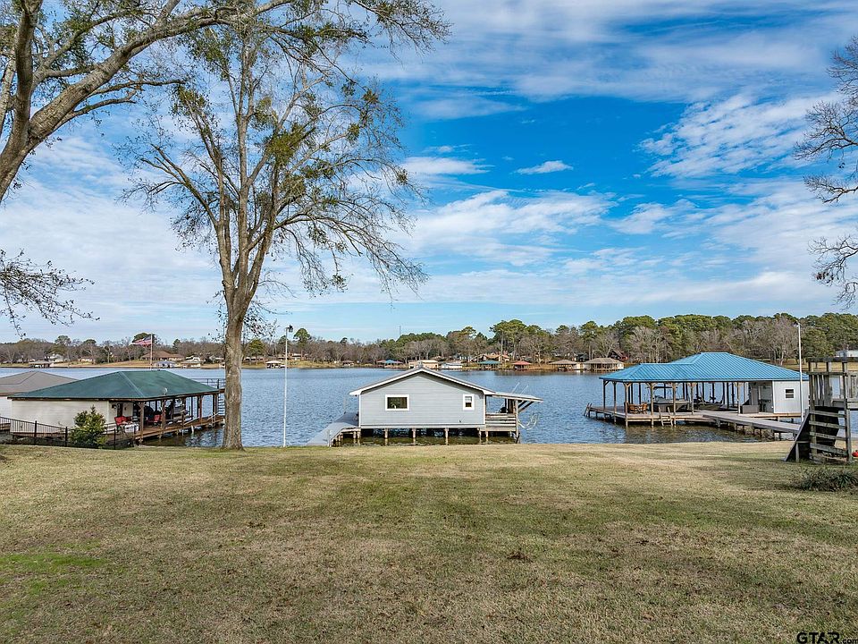 1st image of 15490 Lakeside Dr