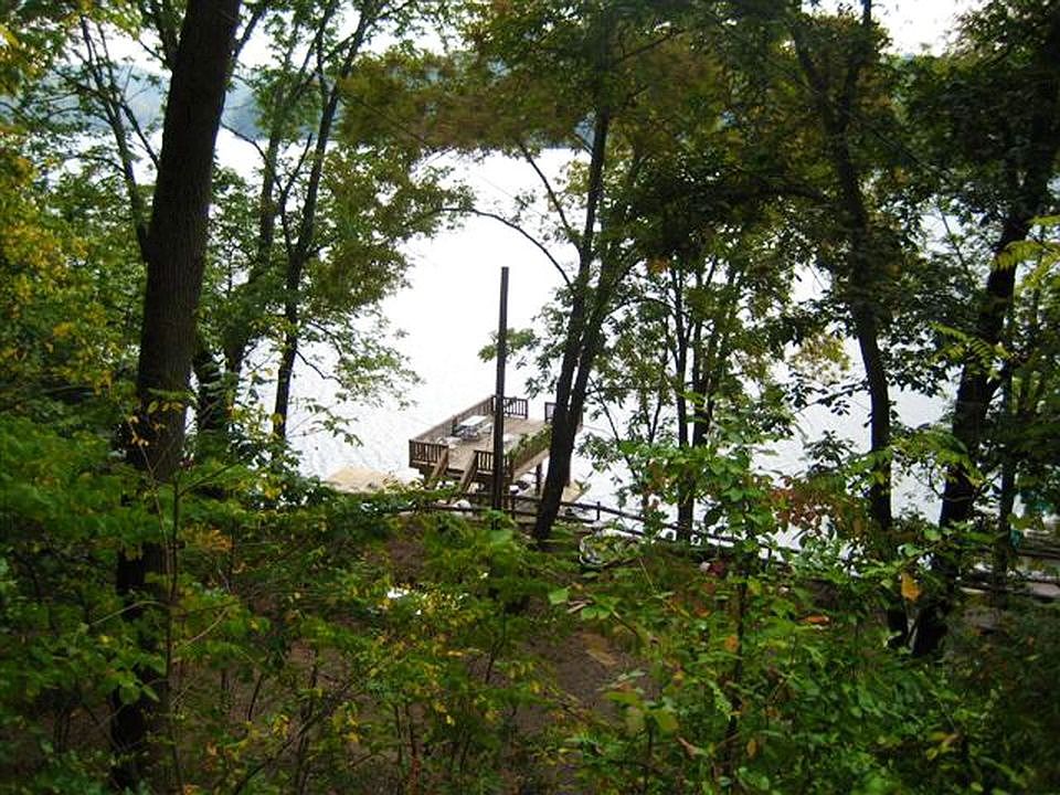 1st image of Cabinland Rd