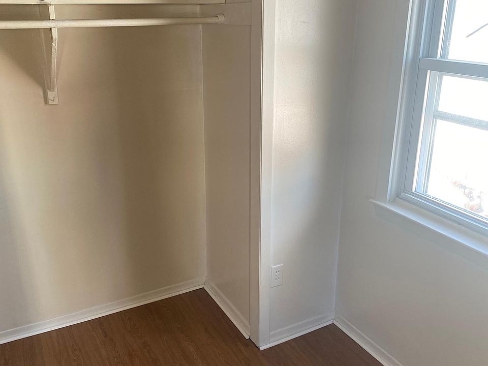 2nd image of 9521 101st St Floor 2