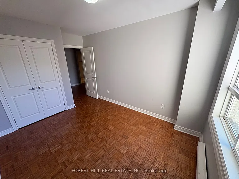 341 Lakeshore Rd E #2 — Photo 9