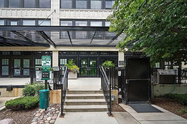 1st image of 1110 W 15th St Unit 315