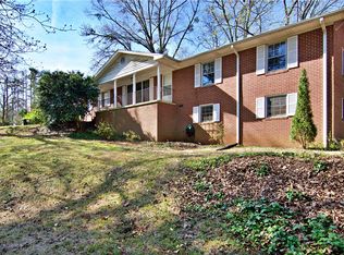 1483 E Tamassee Dr, Seneca, SC 29672