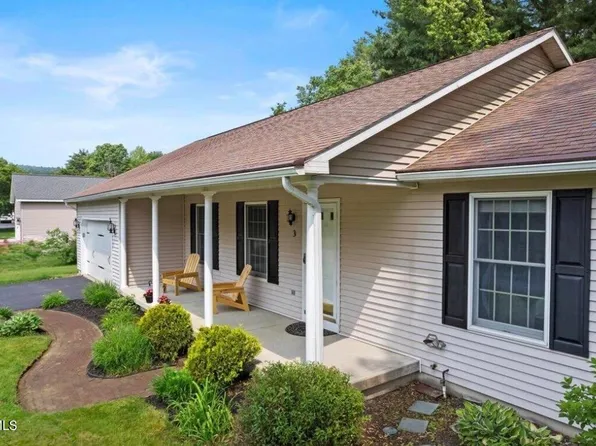 3 Shallow Creek Road, Queensbury, NY 12804