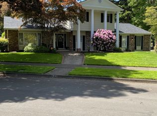 960 Saint Andrews Dr, Eugene, OR 97401