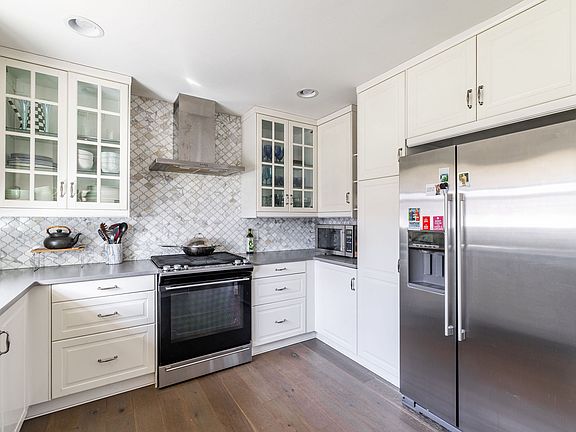 3rd image of 1404 Brighton Ave