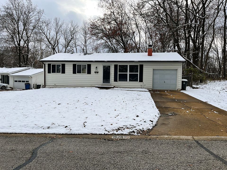 1st image of 1626 Ville Camelia Ln