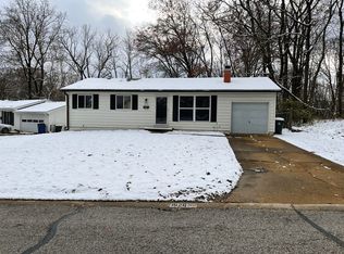 1626 Ville Camelia Ln, Hazelwood, MO