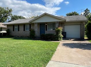 6710 E 27th Pl, Tulsa, OK 74129