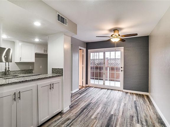 4th image of 7821 Royal Ln #C