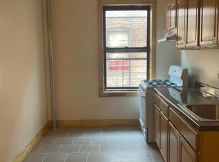 734 E 228th St #1, Bronx, NY 10466