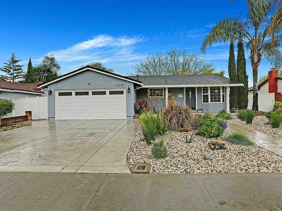 1st image of 33776 Sinsbury Way