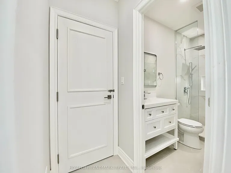 41 Arnold Cres #2 — Photo 11