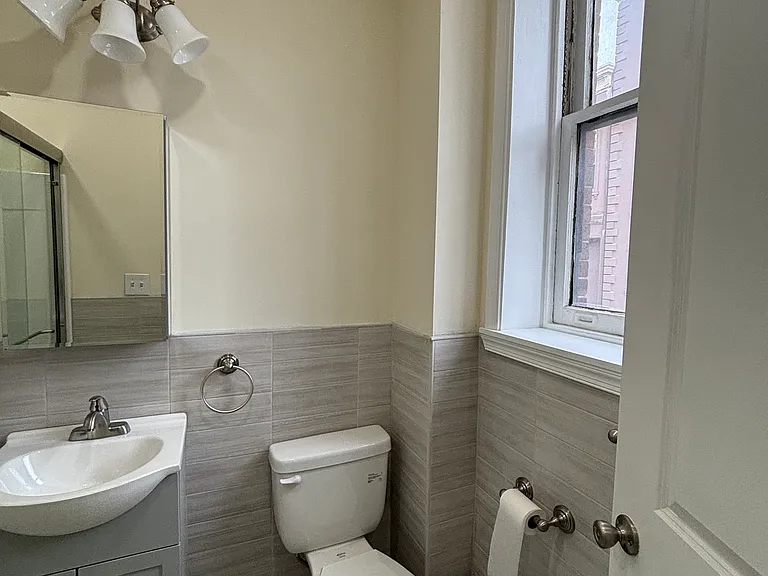 1101 Spruce St #3F — Photo 8