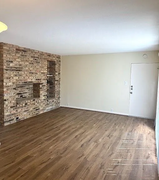 2201 Fountain View Dr #40F — Photo 3