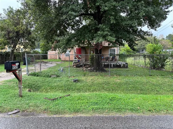 9509 Shoreham Street, Houston, TX 77093