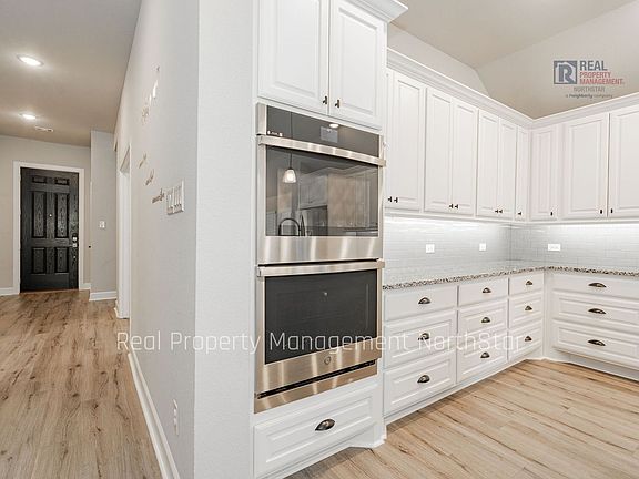 5th image of 1657 Frankford Dr
