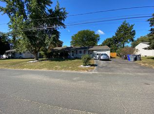 19 Harvest Rd, Enfield, CT 06082