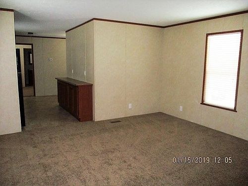 2nd image of 258 Roxbury Park