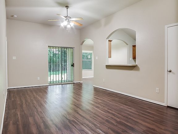 3rd image of 5029 Cottey St