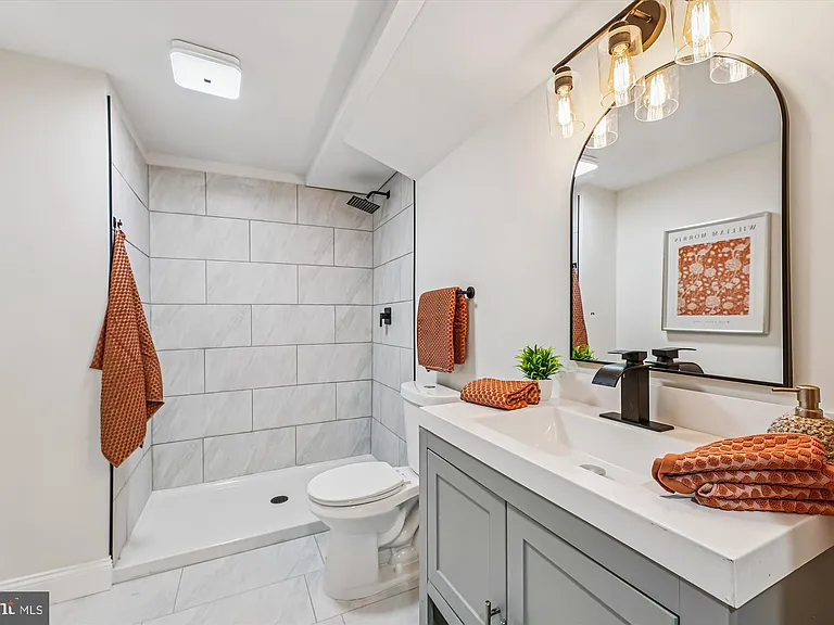 4250 Piper Ln — Photo 36