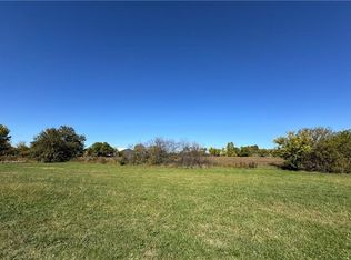 901 W Lucy Webb Rd, Raymore, MO 64083