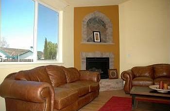 3rd image of 7439 Persimmon Ave