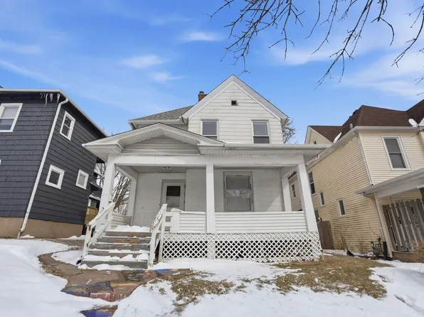 715 Iowa St, Davenport, IA 52803