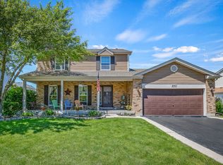 840 Roaring Brook Ln, Algonquin, IL