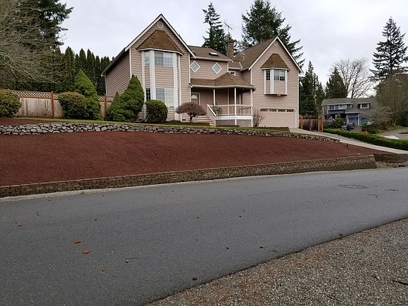 3rd image of 22936 NE 12th Pl