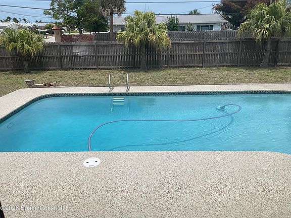 4th image of 1410 Fiddler Ave