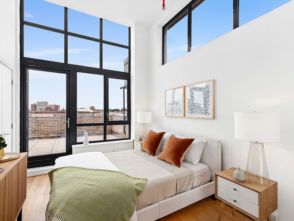 1st image of 39 E 21st St #7AC