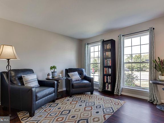 4th image of 10500 Winged Elm Cir
