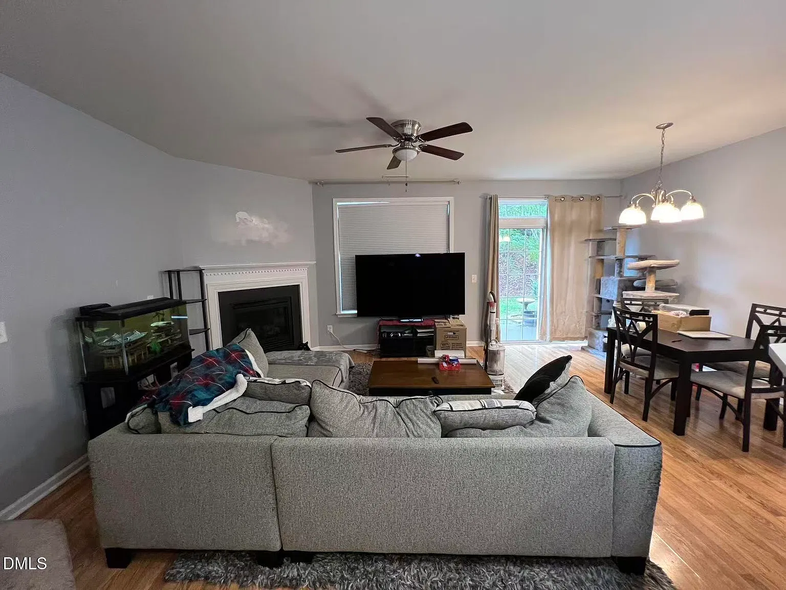 3 bed, 2.5 bath, 1700 sqft, $1,950 — Photo 2