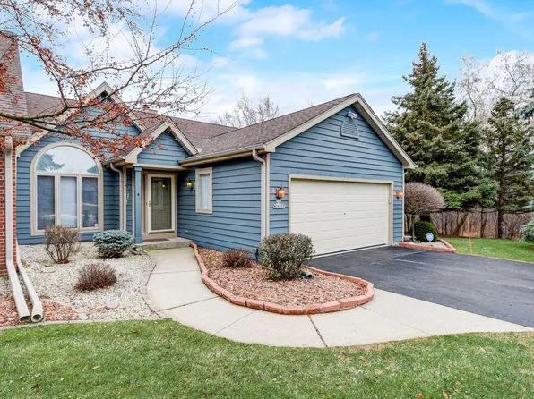 N19W26733 Milkweed LANE #B, Pewaukee, WI 53072