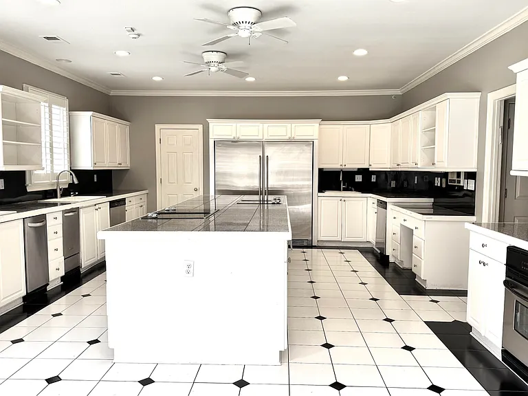 415 S Yates Rd — Photo 10