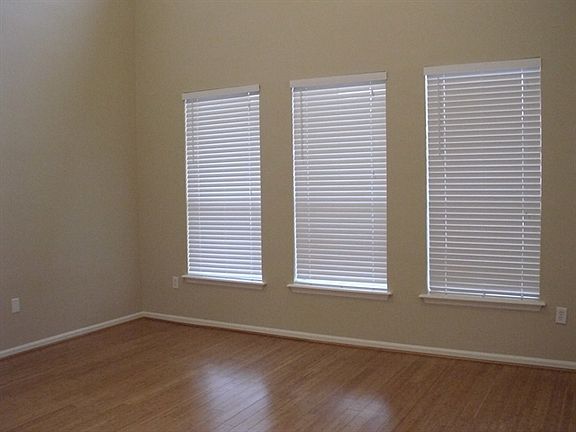 4th image of 1529 Harvest Cove Dr