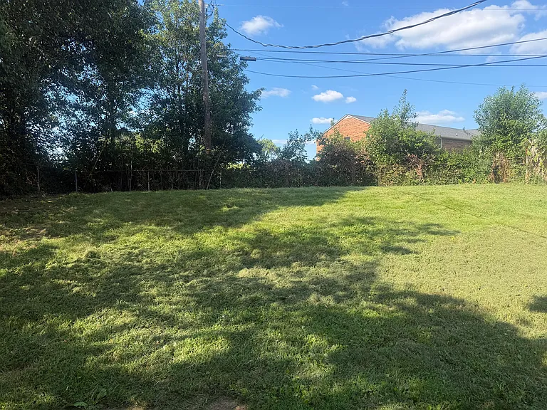 1079 Trent Blvd — Photo 12