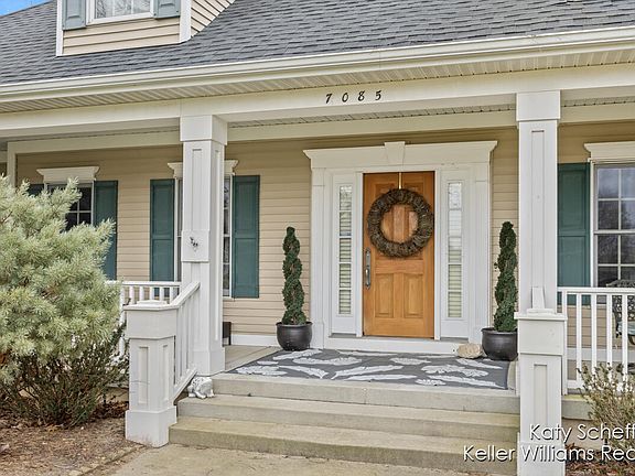 3rd image of 7085 Browmyer Dr NE