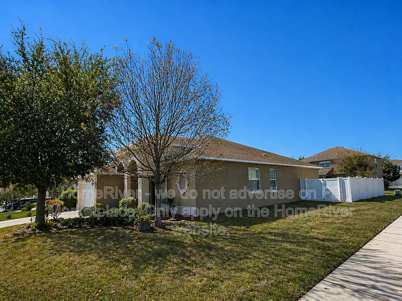 Building Photo - 7715 Armonk Ln