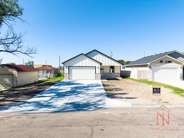 905 Walnut St, Deerfield, KS 67838