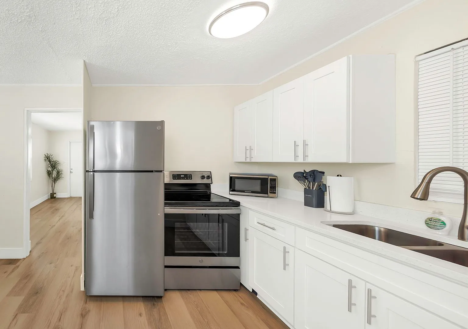 416 Skinner Blvd - Legacy Real Estate Fund LLC — Photo 1