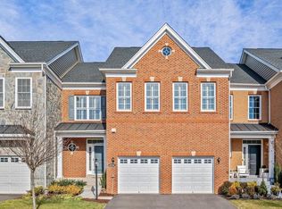43214 Hattontown Woods Ter, Ashburn, VA 20148