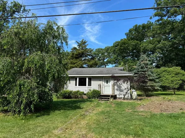 13950 Hobart St, Cedar Lake, IN 46303