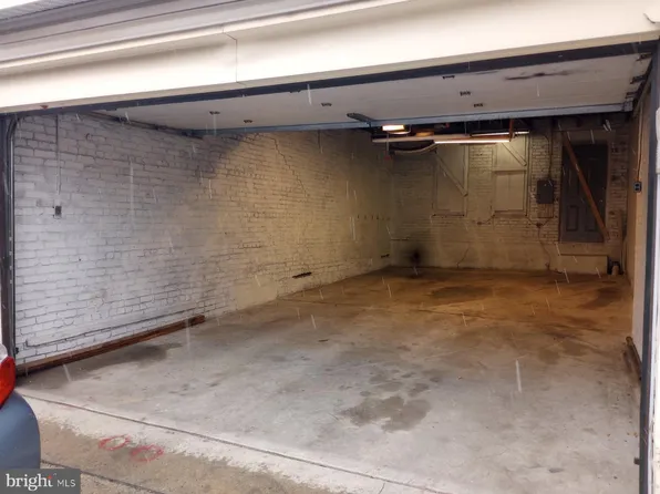 330 Locust St, Reading, PA 19604