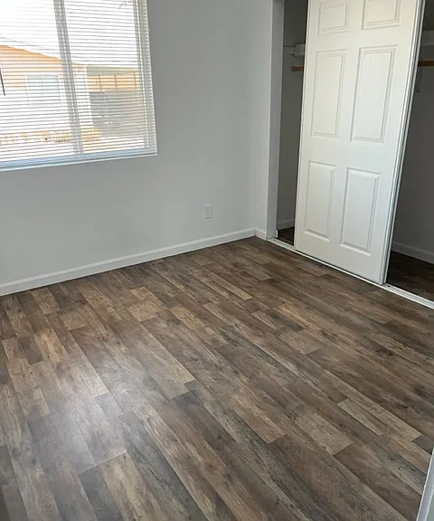1223 N Dysart Rd #15 — Photo 9