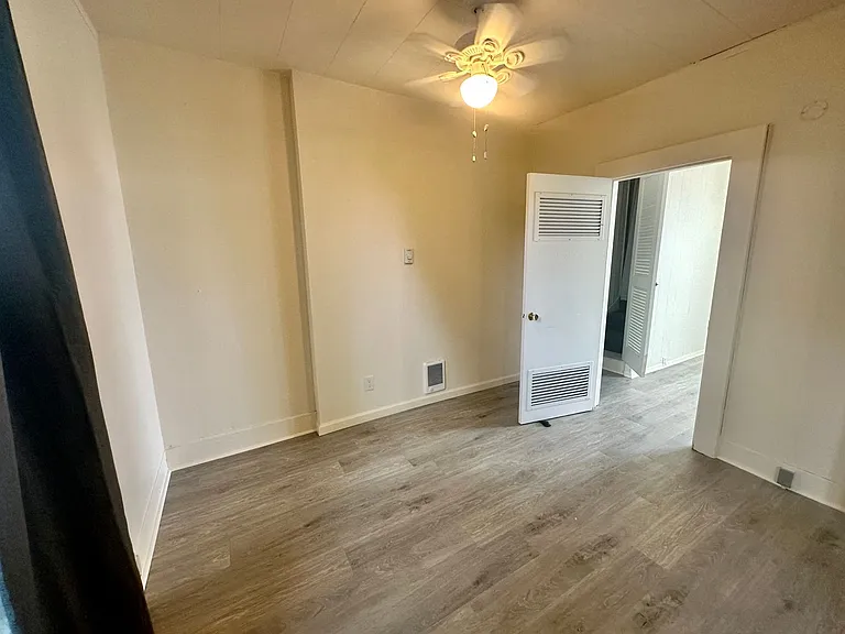 2100 Humboldt St — Photo 10