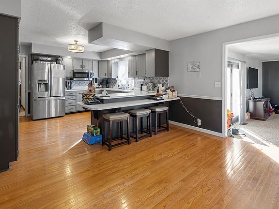 5th image of 16391 Old Creal Springs Rd