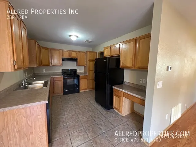 2725 Ponchartrain St #B — Photo 5