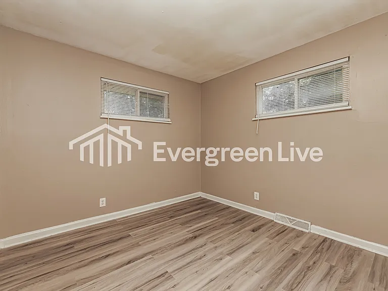 4634 Woodland Hills Blvd — Photo 9